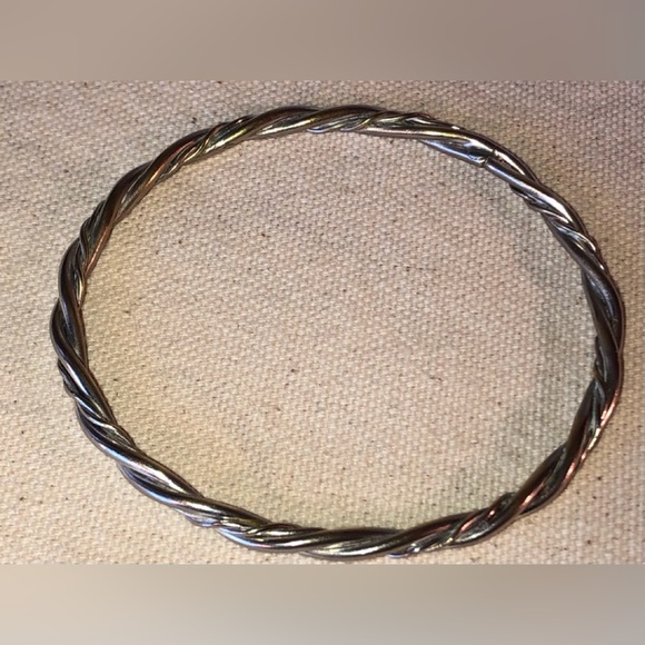 Vintage Handcrafted Nickel Silver Twist Bangle Bracelet fits up to 8” wrist - Picture 4 of 7